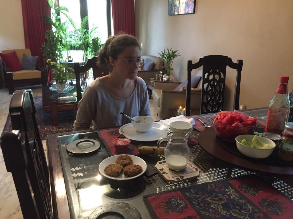 Homestay Chateau 39 นิวเดลี ภายนอก รูปภาพ